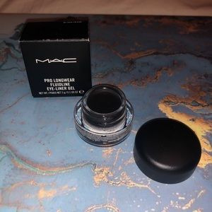 MAC - Fluidline Gel Eye Liner